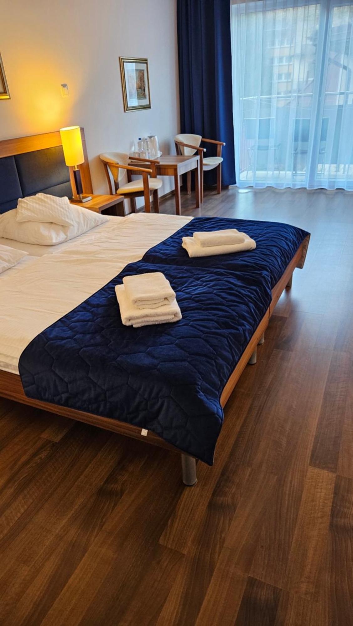 Bursztyn Spa Kolobrzeg Ngoại thất bức ảnh