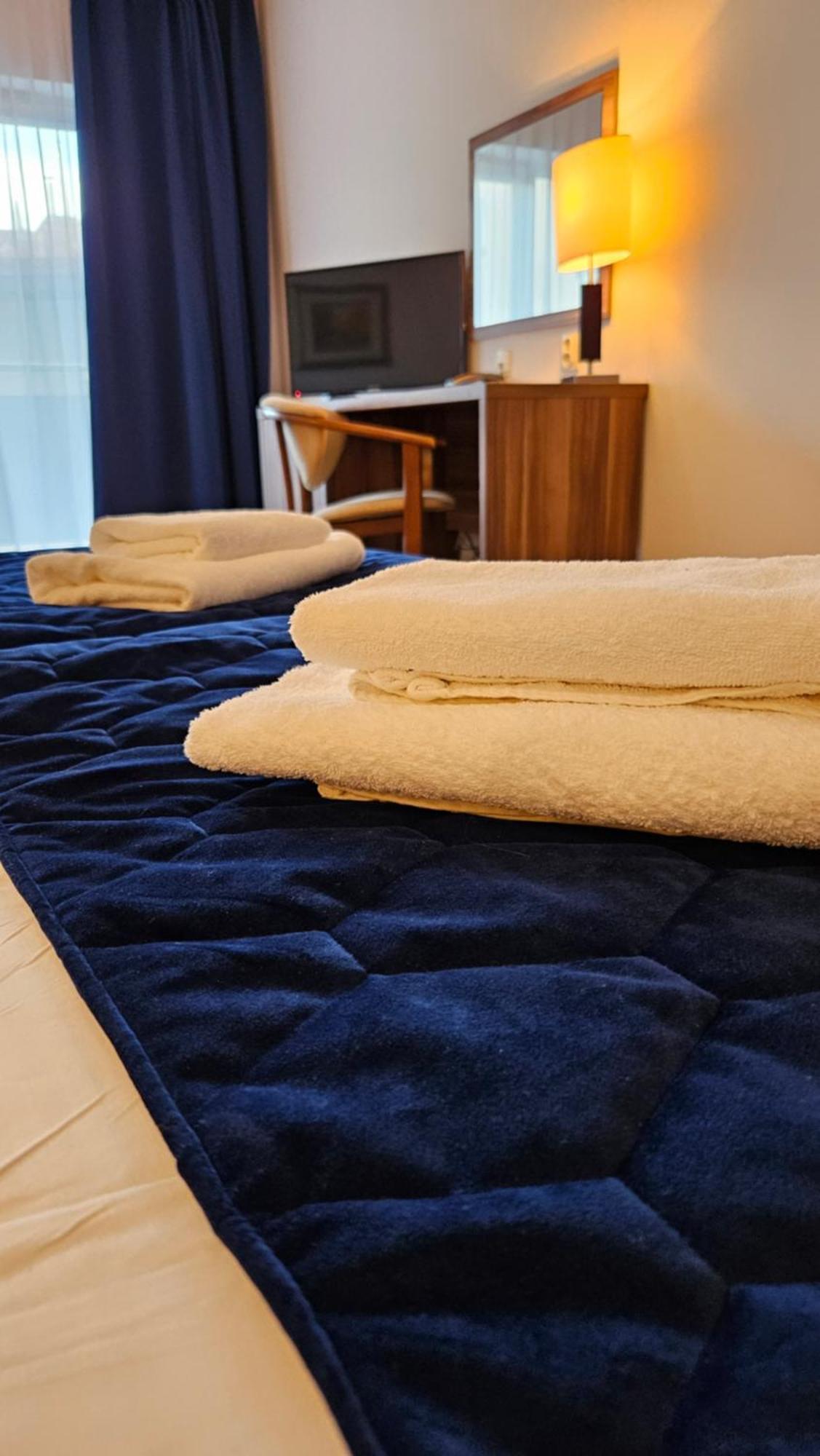 Bursztyn Spa Kolobrzeg Ngoại thất bức ảnh