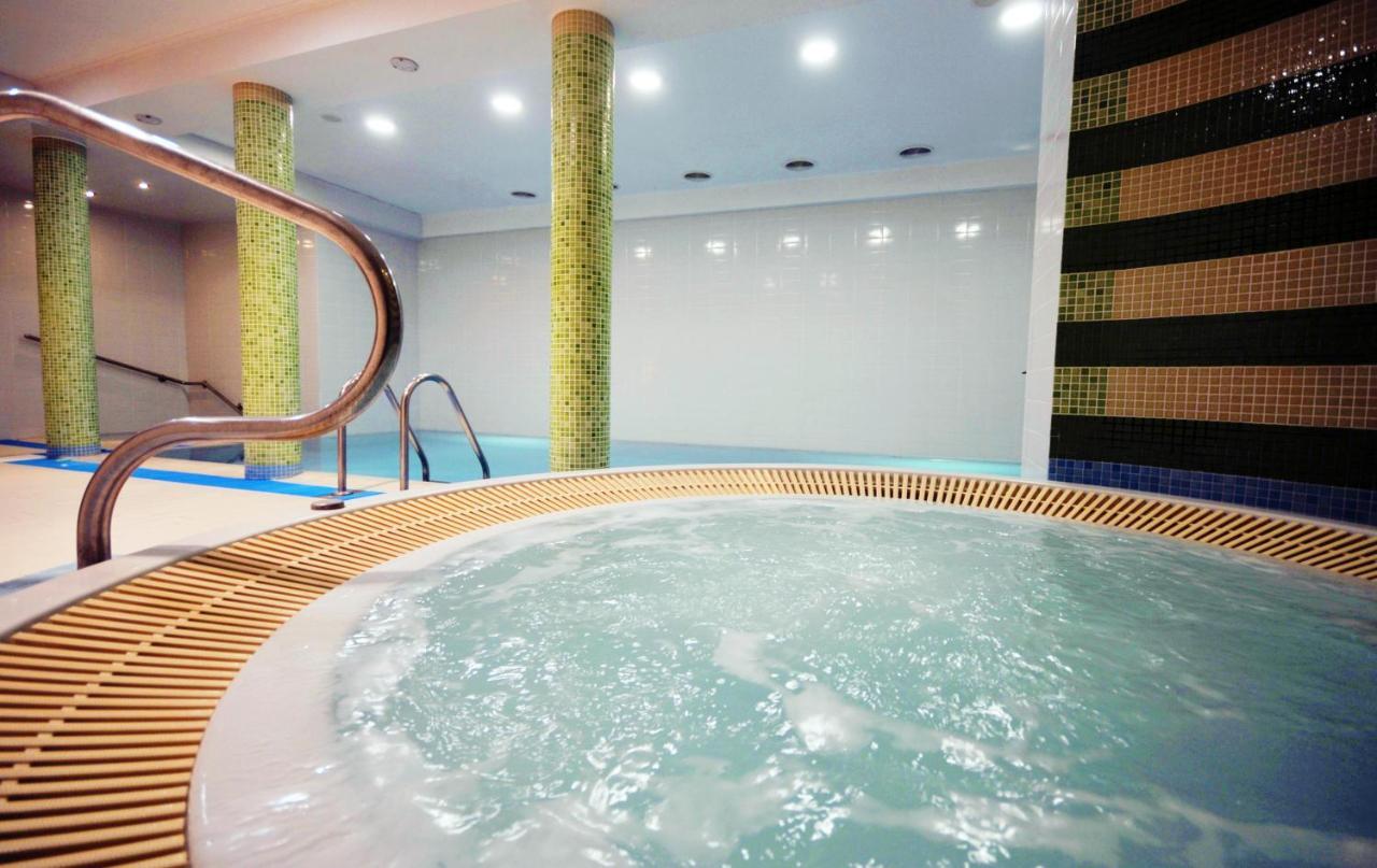 Bursztyn Spa Kolobrzeg Ngoại thất bức ảnh
