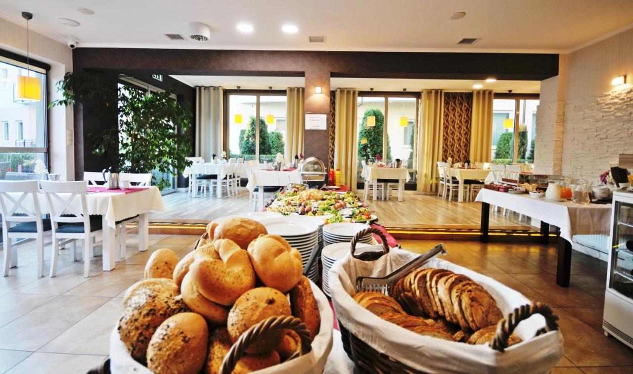 Bursztyn Spa Kolobrzeg Ngoại thất bức ảnh