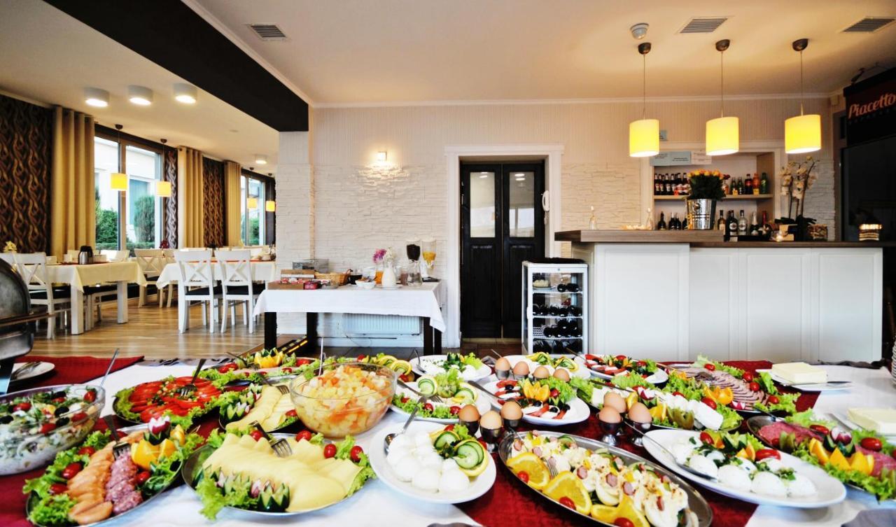 Bursztyn Spa Kolobrzeg Ngoại thất bức ảnh